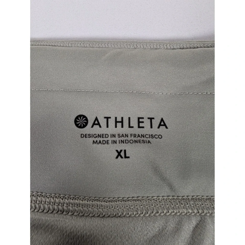 Athleta Shorts Womens XL‎ Gray Leaf Print Lined Athletic Run Hiking Zip Pocket